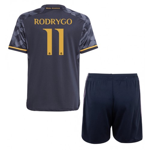 Otroški Nogometni dresi Real Madrid Rodrygo Goes #11 Gostujoči 2023-24 Kratek Rokav (+ Kratke hlače)